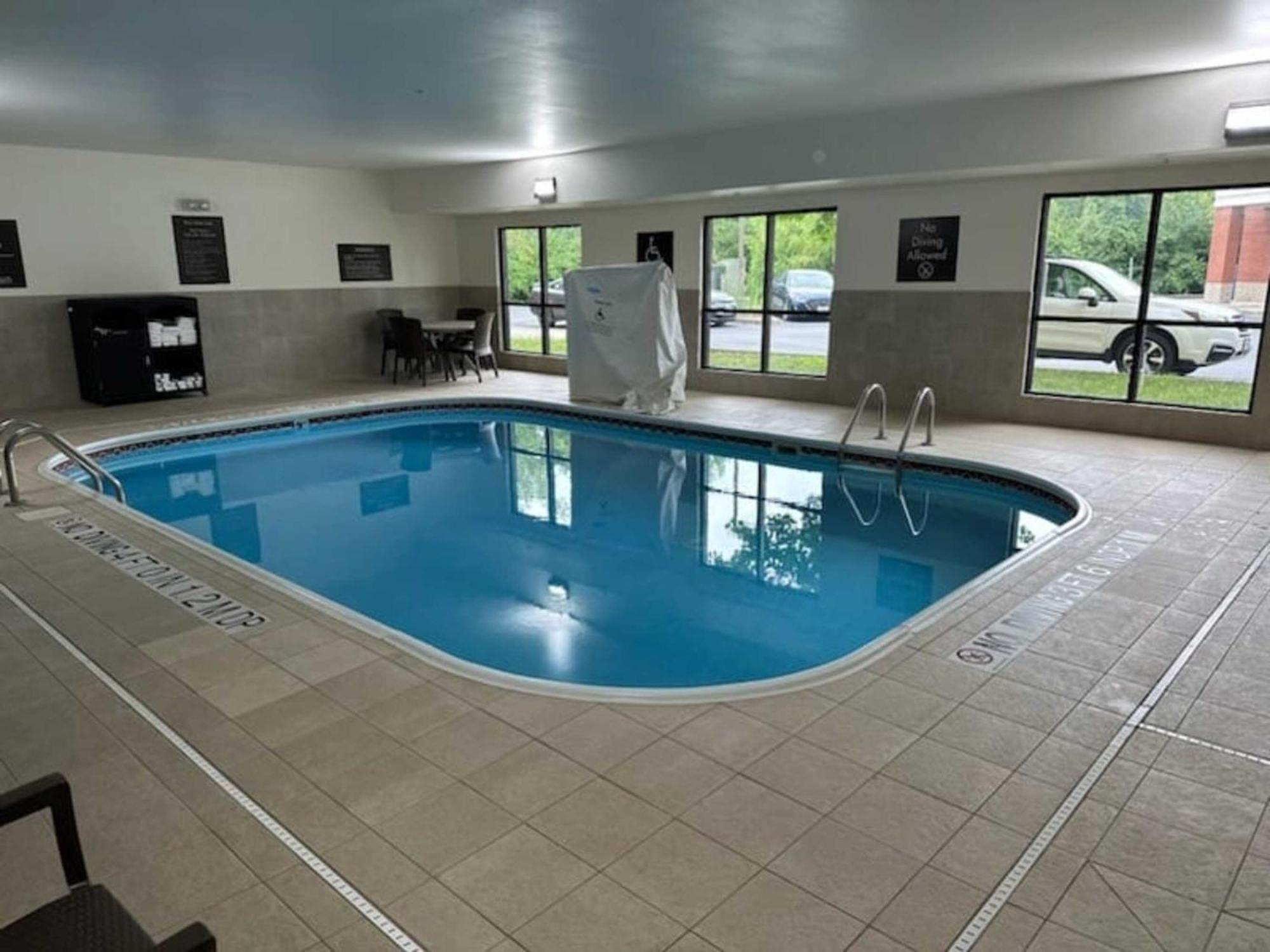 Comfort Inn & Suites Middletown - Franklin מראה חיצוני תמונה